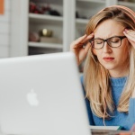 Bevor es zu viel wird: Frühwarnzeichen von Stress erkennen und rechtzeitig gegensteuern
