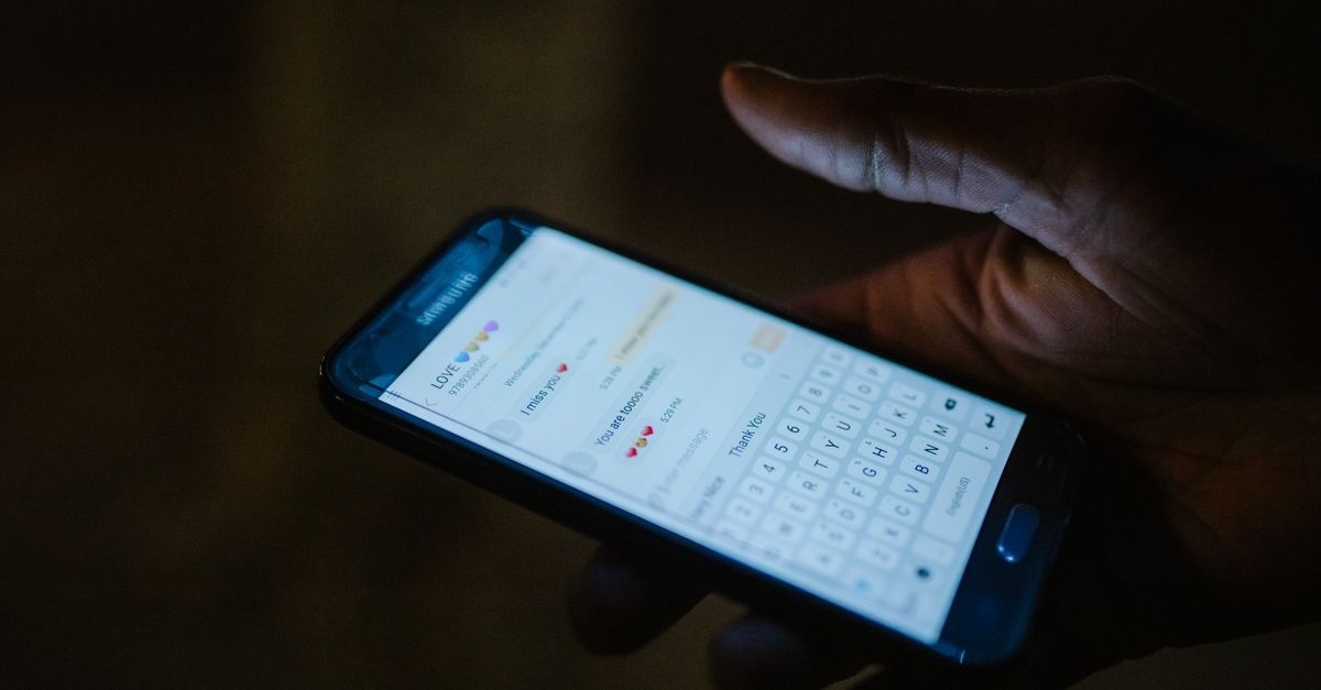 Vom ersten Chat zum echten Date: So gelingt der Sprung ins reale Treffen