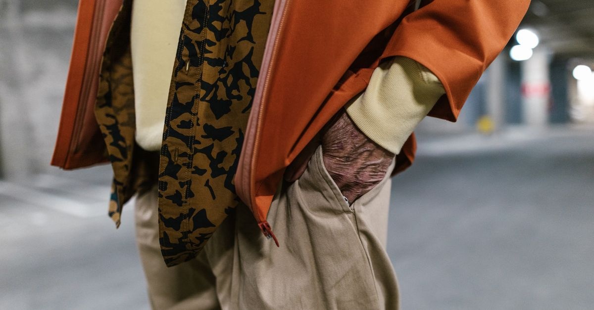 Weite Hose, perfekter Look: Diese Jacken passen wirklich dazu
