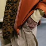 Weite Hose, perfekter Look: Diese Jacken passen wirklich dazu