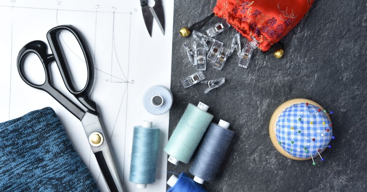 Handnähen für Anfänger: So startest du ganz ohne Nähmaschine kreativ durch