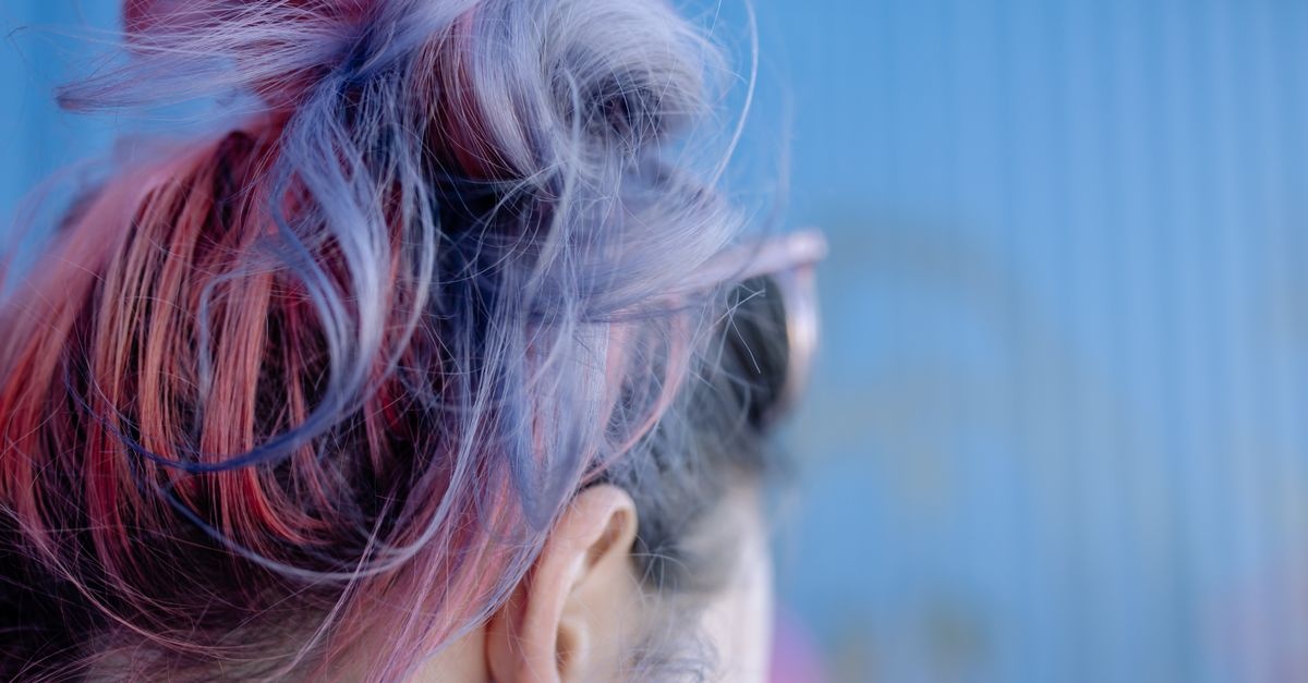 Wann solltest du frisch gefärbte Haare waschen? Der ultimative Timing-Guide für langanhaltende Farbe